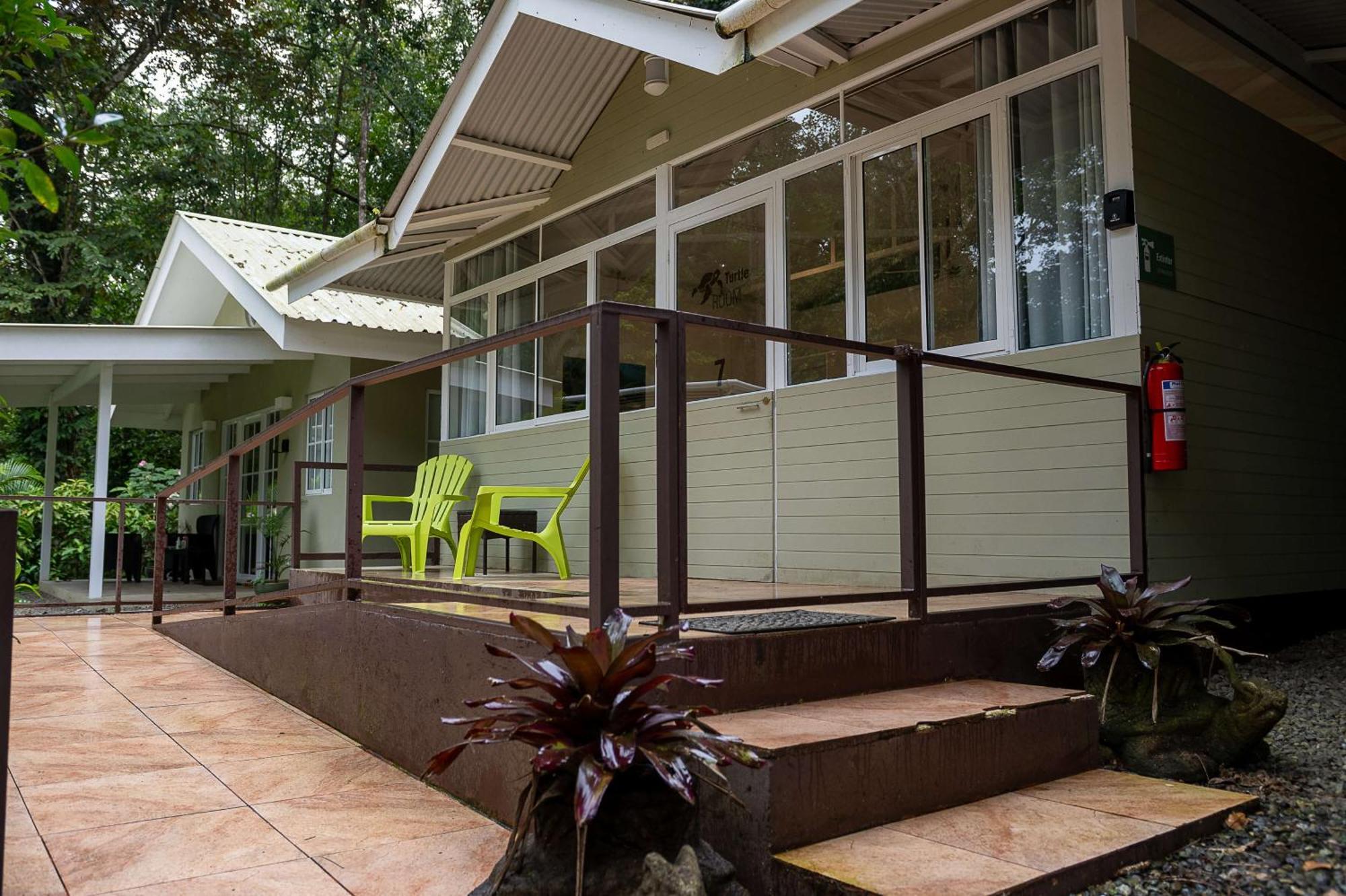 Jaguar Inn Bungalows Puerto Viejo de Talamanca Εξωτερικό φωτογραφία